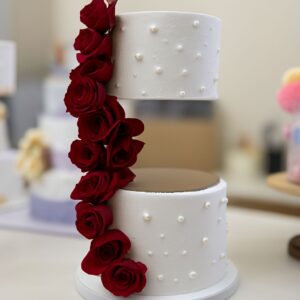 Whipped Cream Wedding Cakes 1.0